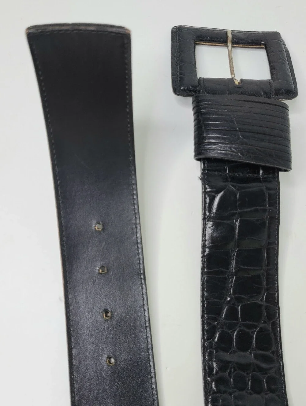 Ann Taylor Italian Croc Print Genuine Leather Vintage Belt